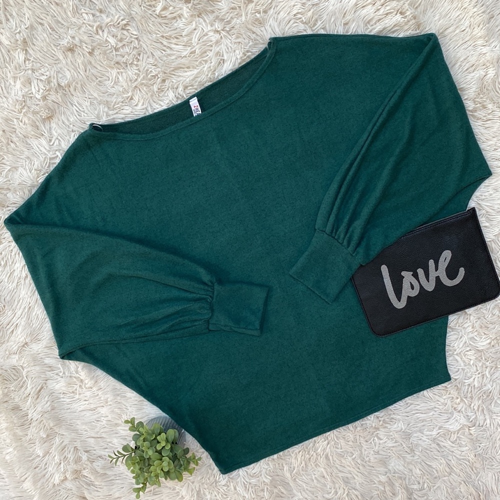 2 Hearts Hacci Dolman Top 💗 Green